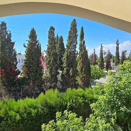 Barefoot House Larnaca