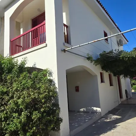 Сasa de vacaciones Barefoot House Lárnaca