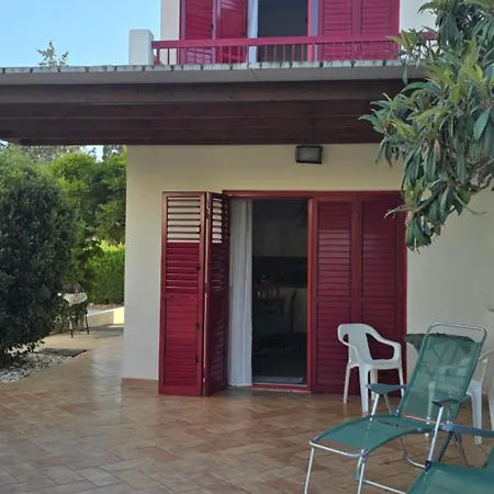 Barefoot House Lárnaca